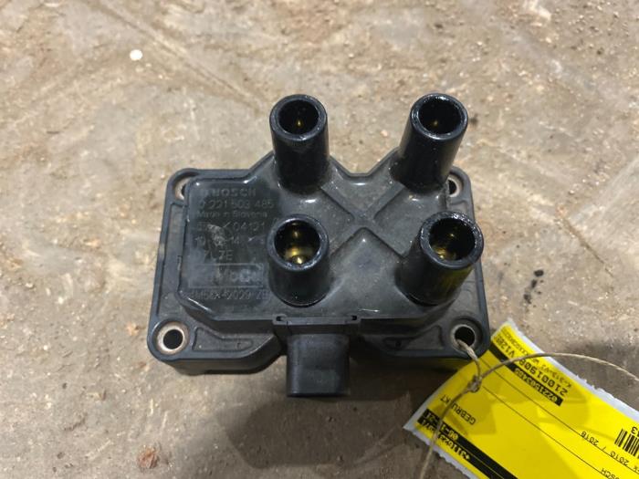 Gebruikte Bobine Ford Focus 3 1.6 Ti-VCT 16V 125 Prijs € 20,00 Margeregeling aangeboden door F. van den Mosselaar autodemontage