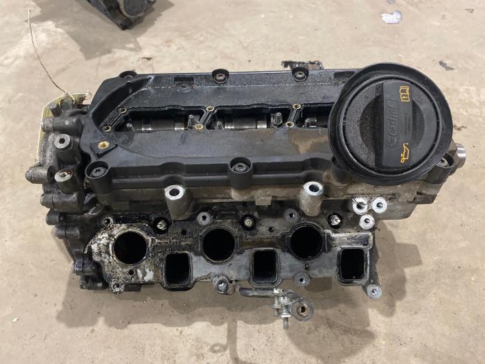 Gebruikte Cilinderkop Audi A5 Quattro (B8C/S) 3.0 TDI V6 24V Prijs € 250,00 Margeregeling aangeboden door F. van den Mosselaar autodemontage