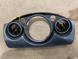 Gebruikte Luchtrooster Dashboard BMW Mini One/Cooper (R50) 1.6 16V One Prijs € 25,00 Margeregeling aangeboden door F. van den Mosselaar autodemontage