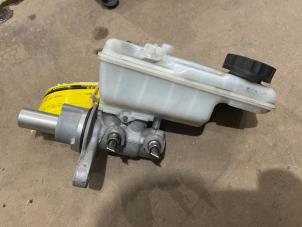 Gebruikte Hoofdremcilinder Mercedes Citan (415.6) 1.5 108 CDI Prijs € 35,00 Margeregeling aangeboden door F. van den Mosselaar autodemontage