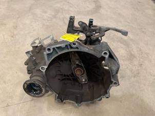 Gebruikte Versnellingsbak Volkswagen Fox (5Z) 1.2 Prijs € 200,00 Margeregeling aangeboden door F. van den Mosselaar autodemontage