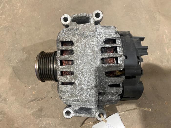 Gebruikte Dynamo Audi S3 Limousine (8VM/8VS) 2.0 TFSI 16V Prijs € 50,00 Margeregeling aangeboden door F. van den Mosselaar autodemontage