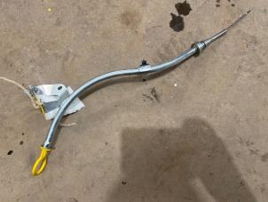 Gebruikte Olie Peilstok Renault Grand Scénic IV (RFAR) 1.3 TCE 140 16V Prijs € 20,00 Margeregeling aangeboden door F. van den Mosselaar autodemontage