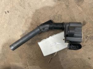 Gebruikte Bobine Renault Grand Scénic IV (RFAR) 1.3 TCE 140 16V Prijs € 25,00 Margeregeling aangeboden door F. van den Mosselaar autodemontage