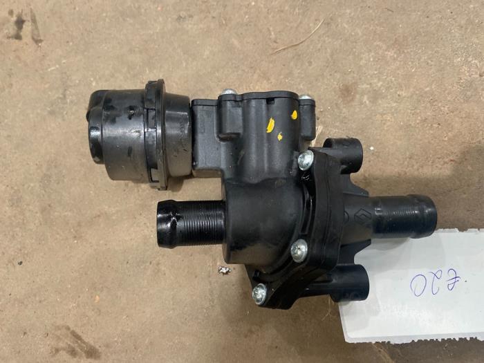 Gebruikte Temperatuursensor Motor Renault Grand Scénic IV (RFAR) 1.3 TCE 140 16V Prijs € 20,00 Margeregeling aangeboden door F. van den Mosselaar autodemontage