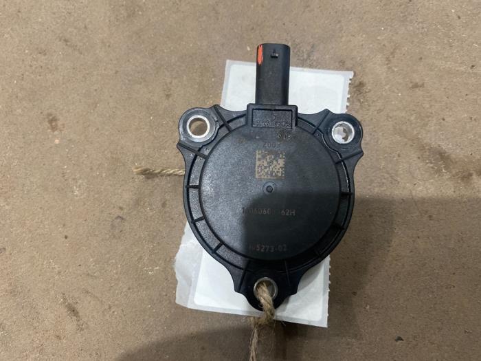 Gebruikte Nokkenas Sensor Renault Grand Scénic IV (RFAR) 1.3 TCE 140 16V Prijs € 15,00 Margeregeling aangeboden door F. van den Mosselaar autodemontage