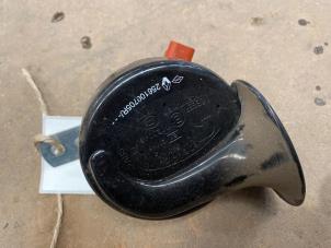 Gebruikte Toeter Renault Grand Scénic IV (RFAR) 1.3 TCE 140 16V Prijs € 20,00 Margeregeling aangeboden door F. van den Mosselaar autodemontage