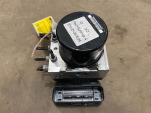 Gebruikte ABS Pomp Ford Focus 3 1.6 Ti-VCT 16V 105 Prijs € 50,00 Margeregeling aangeboden door F. van den Mosselaar autodemontage