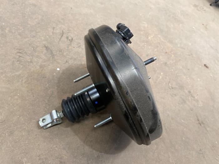Gebruikte Rembekrachtiger Toyota Aygo (B40) 1.0 12V VVT-i Prijs € 25,00 Margeregeling aangeboden door F. van den Mosselaar autodemontage