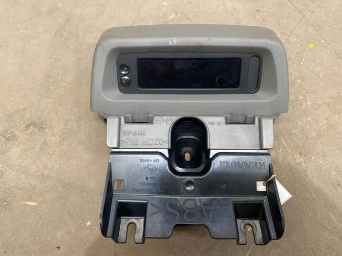 Gebruikte Display Interieur Renault Master III (MA/MB/MC/MD/MH/MF/MG/MH) 2.3 dCi 16V Prijs € 15,00 Margeregeling aangeboden door F. van den Mosselaar autodemontage