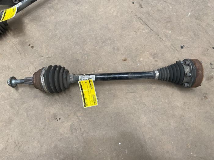 Gebruikte Steekas links-achter Audi RS 3 Limousine (8VS/8VM) 2.5 TFSI 20V Quattro Prijs € 35,00 Margeregeling aangeboden door F. van den Mosselaar autodemontage
