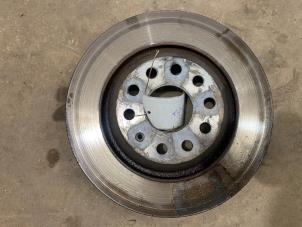 Gebruikte Remschijf achter Audi RS 3 Limousine (8VS/8VM) 2.5 TFSI 20V Quattro Prijs € 25,00 Margeregeling aangeboden door F. van den Mosselaar autodemontage