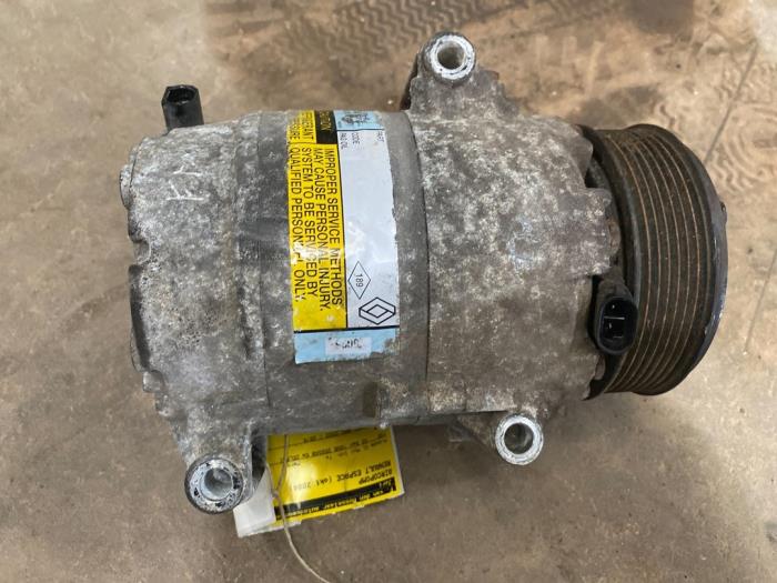 Gebruikte Aircopomp Renault Espace (JK) 2.0 16V Turbo Prijs € 75,00 Margeregeling aangeboden door F. van den Mosselaar autodemontage