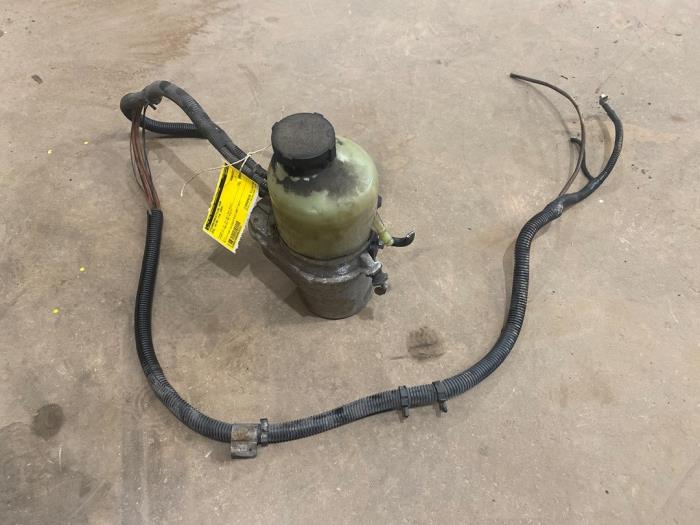 Gebruikte Servopomp Opel Astra H (L48) 1.7 CDTi 16V Prijs € 70,00 Margeregeling aangeboden door F. van den Mosselaar autodemontage