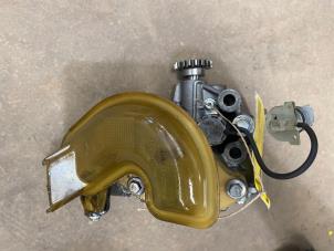 Gebruikte Oliepomp Renault Twingo III (AH) 1.0 SCe 70 12V Prijs € 50,00 Margeregeling aangeboden door F. van den Mosselaar autodemontage