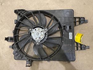 Gebruikte Koelvin Renault Kangoo/Grand Kangoo (KW) 1.6 16V Prijs € 20,00 Margeregeling aangeboden door F. van den Mosselaar autodemontage