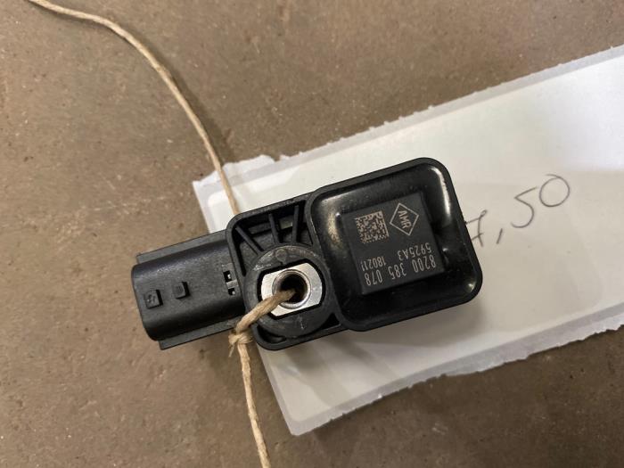 Gebruikte Sensor Airbag Dacia Duster (HS) 1.6 16V Prijs € 10,00 Margeregeling aangeboden door F. van den Mosselaar autodemontage
