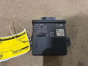 Gebruikte Computer Verlichting Peugeot 208 II (UB/UH/UP) 1.2 Vti 12V PureTech 100 Prijs € 70,00 Margeregeling aangeboden door F. van den Mosselaar autodemontage