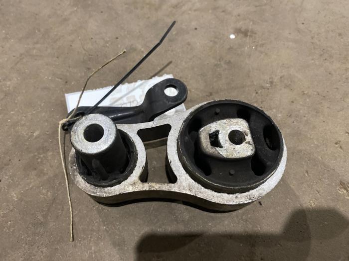 Gebruikte Motorrubber Ford Fiesta 5 (JD/JH) 1.3 Prijs € 15,00 Margeregeling aangeboden door F. van den Mosselaar autodemontage