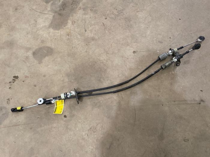 Gebruikte Schakelkabel Versnellingsbak Ford Transit Custom 2.2 TDCi 16V Prijs € 50,00 Margeregeling aangeboden door F. van den Mosselaar autodemontage