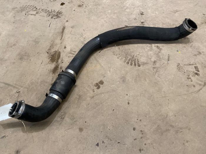 Intercooler Slang van een Ford Transit Custom 2.2 TDCi 16V 2016