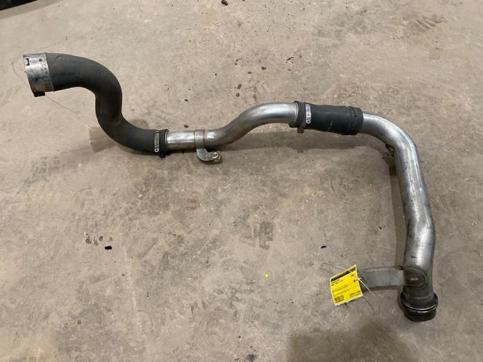 Gebruikte Intercooler Slang Renault Twingo II (CN) 1.5 dCi 90 FAP Prijs € 25,00 Margeregeling aangeboden door F. van den Mosselaar autodemontage