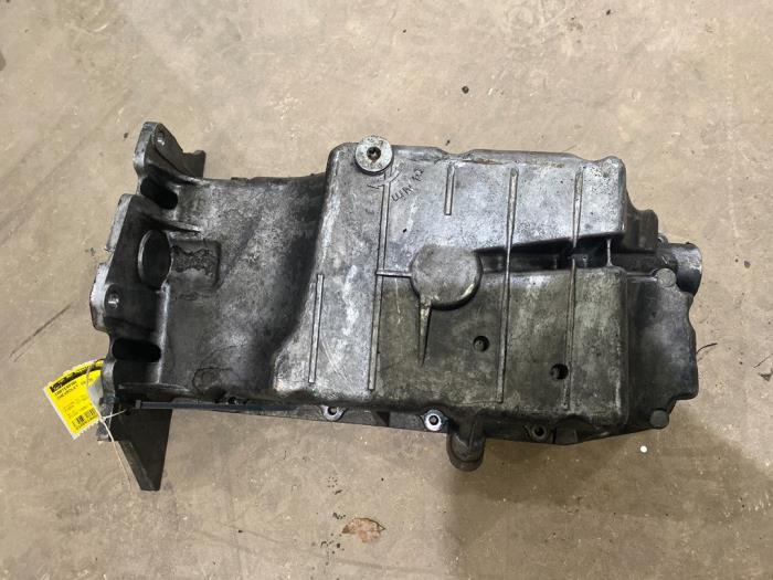 Gebruikte Carterpan Chevrolet Cruze (300) 1.6 16V Prijs € 25,00 Margeregeling aangeboden door F. van den Mosselaar autodemontage