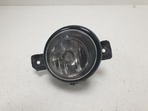 Gebruikte Mistlamp rechts-voor Nissan Micra (K12) 1.2 16V Prijs € 10,00 Margeregeling aangeboden door F. van den Mosselaar autodemontage