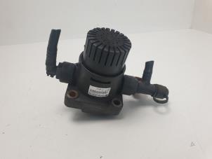 Gebruikte Remassistent sensor Mercedes Atego Prijs € 25,00 Margeregeling aangeboden door F. van den Mosselaar autodemontage