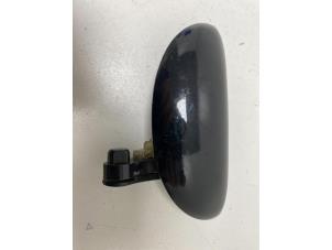 Gebruikte Portiergreep 2Deurs rechts Peugeot 107 1.0 12V Prijs € 10,00 Margeregeling aangeboden door F. van den Mosselaar autodemontage