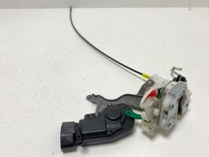 Gebruikte Deurslot Mechaniek 2Deurs links Peugeot 107 1.0 12V Prijs € 15,00 Margeregeling aangeboden door F. van den Mosselaar autodemontage