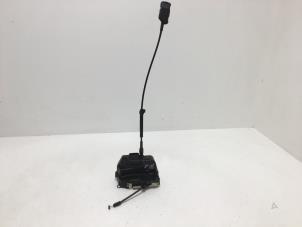 Gebruikte Portierslot Mechaniek 4Deurs rechts-achter Renault Laguna II Grandtour (KG) 1.6 16V Prijs € 18,50 Margeregeling aangeboden door F. van den Mosselaar autodemontage