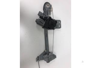 Gebruikte Raammechaniek 4Deurs rechts-achter Peugeot 307 (3A/C/D) 2.0 16V Prijs € 17,50 Margeregeling aangeboden door F. van den Mosselaar autodemontage