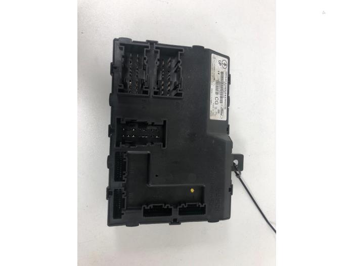 Gebruikte Module Centrale Deurvergrendeling Ford Fiesta 6 (JA8) 1.25 16V Prijs € 10,00 Margeregeling aangeboden door F. van den Mosselaar autodemontage
