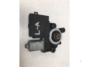 Gebruikte Motor electrisch raam Volvo V50 (MW) 1.6 D 16V Prijs € 18,50 Margeregeling aangeboden door F. van den Mosselaar autodemontage