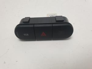 Gebruikte Alarmlicht Schakelaar Ford Usa Mustang V 4.6 GT V8 24V Prijs € 10,00 Margeregeling aangeboden door F. van den Mosselaar autodemontage