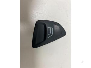 Gebruikte Raam schakelaar elektrisch Ford Ka II 1.2 Prijs € 10,00 Margeregeling aangeboden door F. van den Mosselaar autodemontage