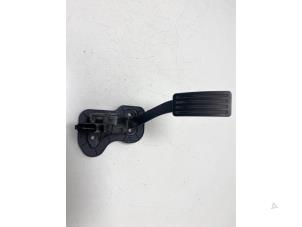 Gebruikte Gaspedaal Ford Transit 2.2 TDCi 16V Prijs € 24,50 Margeregeling aangeboden door F. van den Mosselaar autodemontage