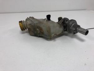 Gebruikte Hoofdremcilinder Citroen Nemo (AA) 1.4 HDi 70 Prijs € 35,00 Margeregeling aangeboden door F. van den Mosselaar autodemontage