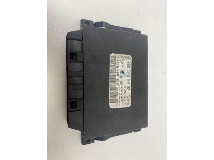 Gebruikte Computer Diversen Mercedes S (W220) 3.2 S-320 18V Prijs € 15,00 Margeregeling aangeboden door F. van den Mosselaar autodemontage