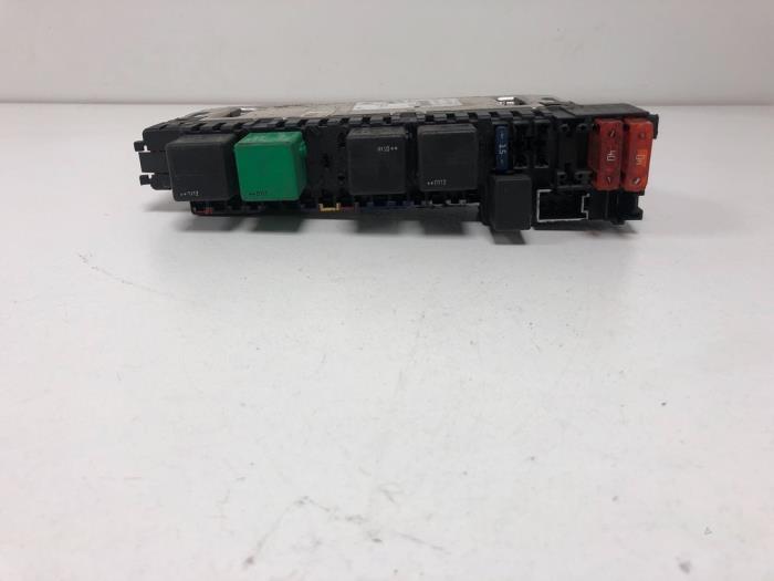 Gebruikte Computer Diversen Mercedes S (W220) 3.2 S-320 CDI 24V Prijs € 25,00 Margeregeling aangeboden door F. van den Mosselaar autodemontage