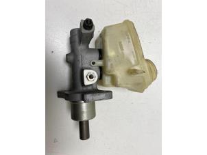 Gebruikte Hoofdremcilinder BMW 3 serie (E46/4) 320i 24V Prijs € 25,00 Margeregeling aangeboden door F. van den Mosselaar autodemontage