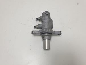 Gebruikte Hoofdremcilinder Ford C-Max (DXA) 1.6 Ti-VCT 16V Prijs € 15,00 Margeregeling aangeboden door F. van den Mosselaar autodemontage