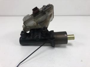 Gebruikte Hoofdremcilinder Peugeot 106 I 1.1 i XN,XR,XT Prijs € 15,00 Margeregeling aangeboden door F. van den Mosselaar autodemontage