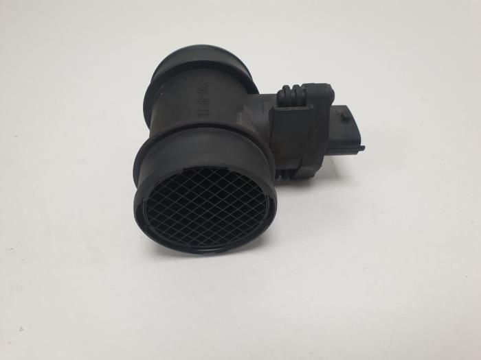 Gebruikte Luchthoeveelheidsmeter Opel Agila (A) 1.0 12V Twin Port Prijs € 10,00 Margeregeling aangeboden door F. van den Mosselaar autodemontage