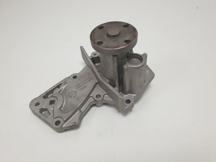 Gebruikte Waterpomp Ford Focus 2 1.6 16V Prijs € 20,00 Margeregeling aangeboden door F. van den Mosselaar autodemontage