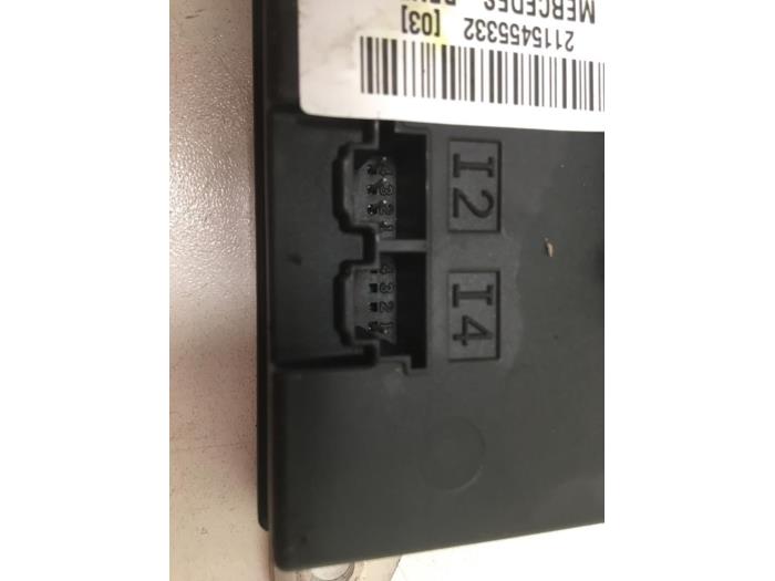 Computer Body Control van een Mercedes-Benz E Combi (S211) 2.2 E-220 CDI 16V 2007