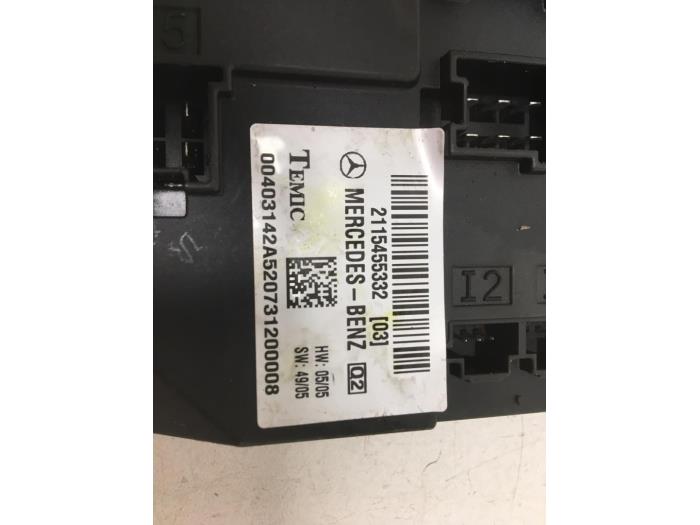 Computer Body Control van een Mercedes-Benz E Combi (S211) 2.2 E-220 CDI 16V 2007