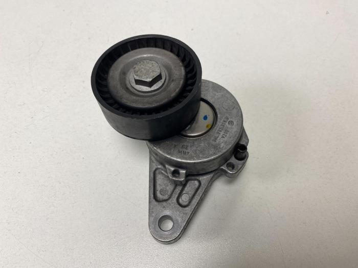 Gebruikte Spanrol Multiriem Volkswagen Touran (5T1) 2.0 TDI 150 Prijs € 15,00 Margeregeling aangeboden door F. van den Mosselaar autodemontage