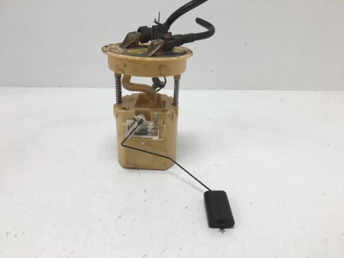 Gebruikte Tank element Pomp Ford Fiesta 6 (JA8) 1.6 TDCi 16V Prijs € 35,00 Margeregeling aangeboden door F. van den Mosselaar autodemontage